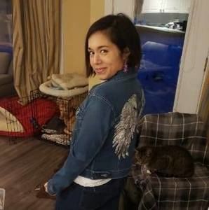 Meet your Posher, Holly